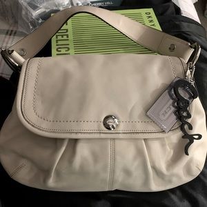 🎃 Coach handbag ivory/oat leather